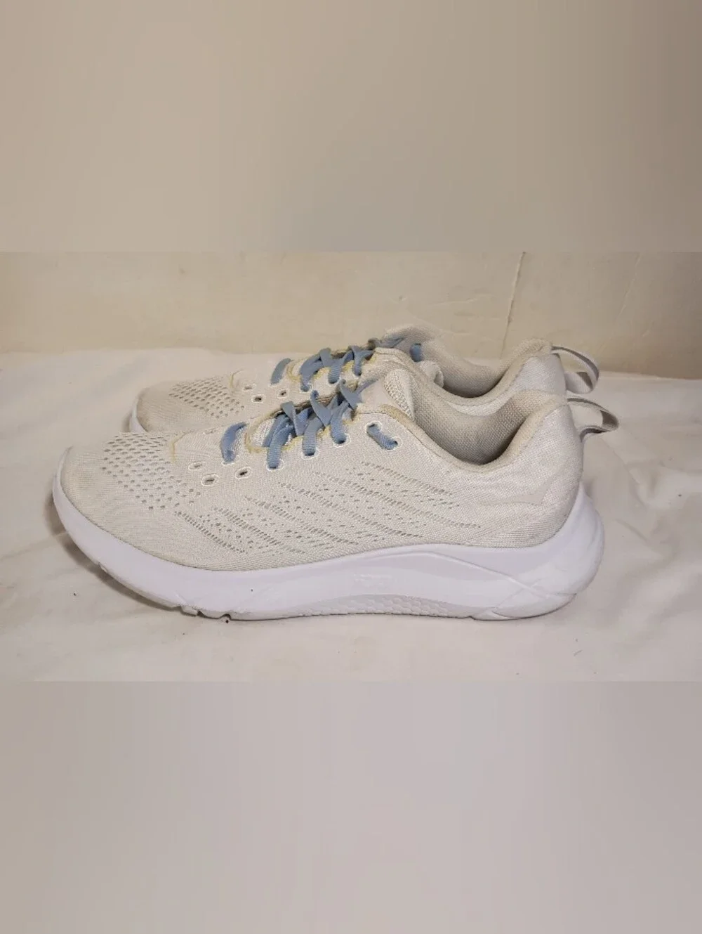 Hoka One One good please